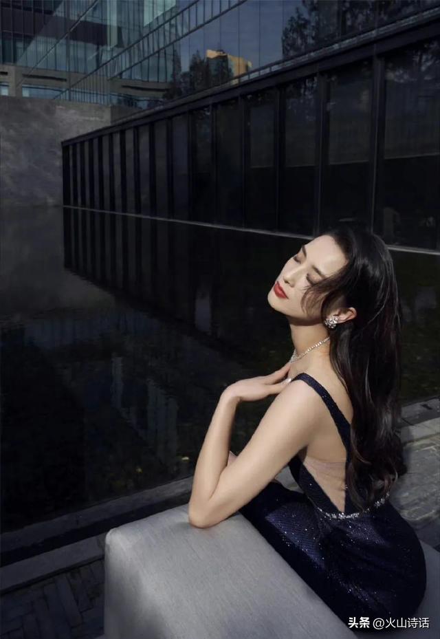 黄圣依拍过的电影，黄圣依有拍哪些电视剧（黄圣依：婚变风波后首露面）
