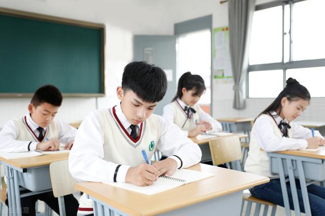 文科理科有哪些科目，高一选科3+1+2组合怎么选（这是很多学生的家长问到的问题）