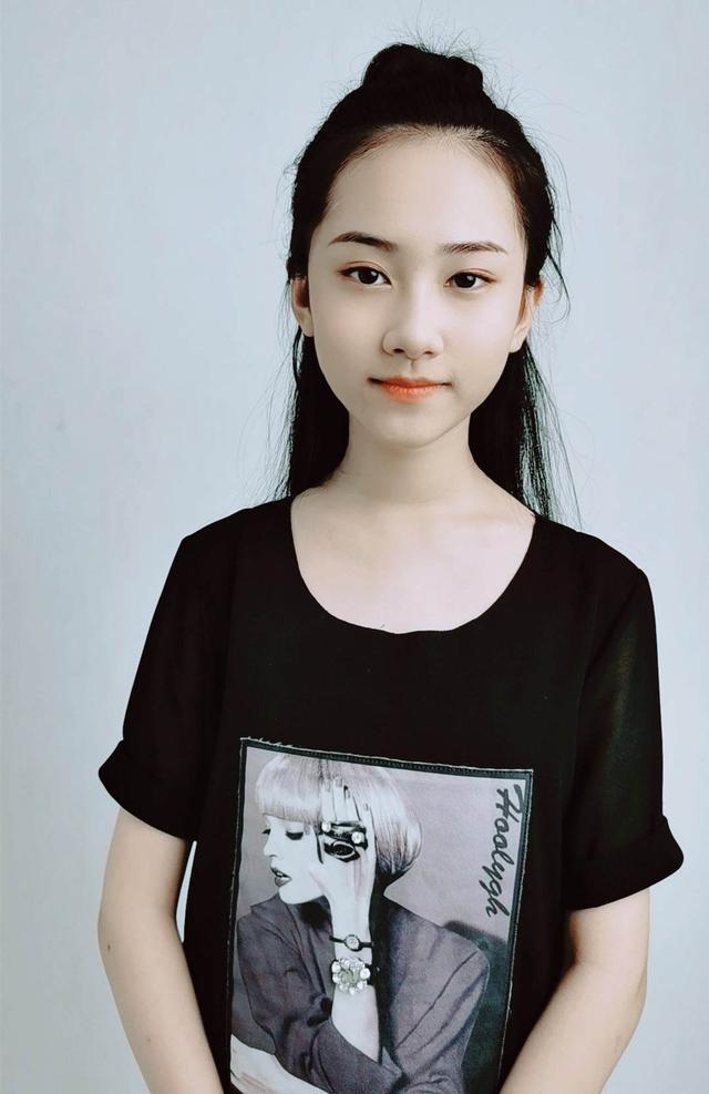 还记得演《红楼梦》的那群“小戏骨”吗？她们现在越来越漂亮了
