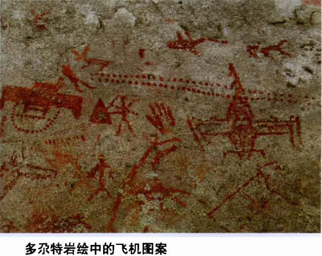 蒙古戈壁岩画,新疆呼图壁县岩画(神秘巨石堆,鹿石谜团,不明飞行物.