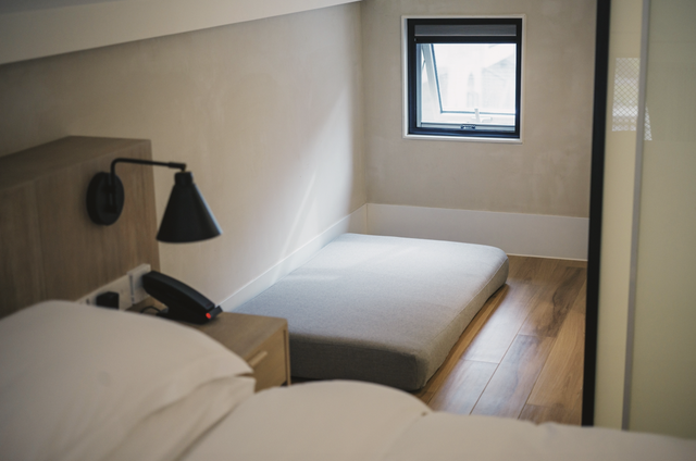 张震岳的《玩乐令》 歌词，张震岳的《玩乐令》（阿那亚，怎么住）