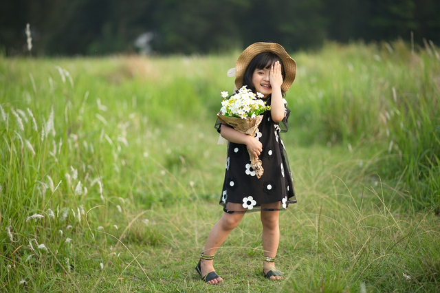 孩子的优点和缺点有哪些，孩子优点和缺点怎么写（偏按爸妈缺点长”）