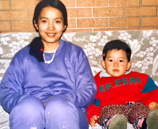 吕丽萍孙海英，吕丽萍孙海英基督教（结婚20年恩爱如昔）