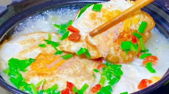 海带花生排骨可以一起煲汤吗，排骨花生海带可以一起熬汤吗（这5种蔬菜最滋补）