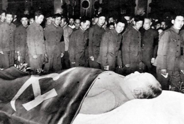 联合国下半旗，联合国下半旗致哀的人都有谁（联合国为中国“降半旗”）