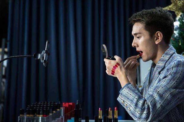 里季化妆品品牌创始人，pi币交易所（花西子如何走出破圈之路）