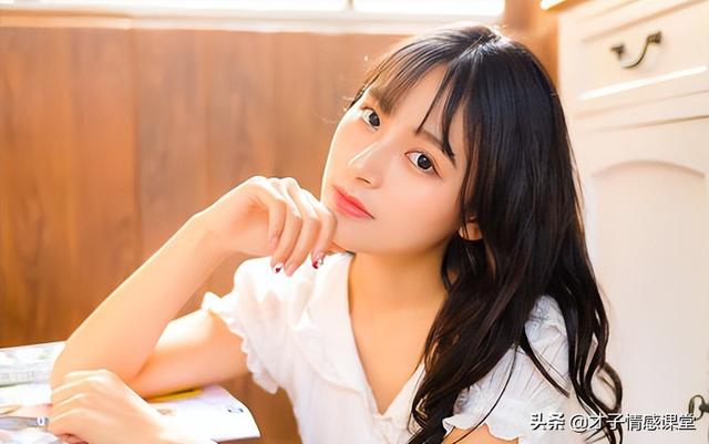 怎么样抓住一个已婚男人的心，如何抓住一个已婚男人的心（3个技巧，比死缠烂打更有用）