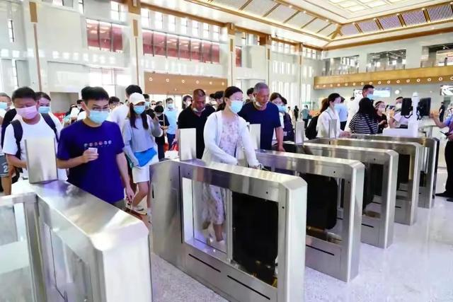 30人的大巴车包车价格，20人大巴车包车价格表（怎么评价濮阳郑州的大巴降到30元）