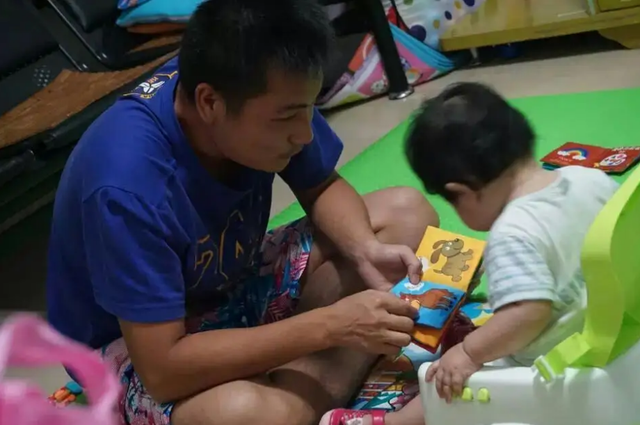 飞行员张超：为挽救舰载机牺牲后，妻子被特招入伍，已成海军上尉