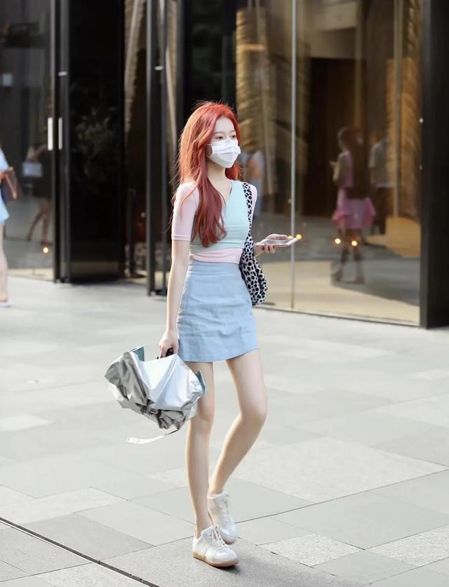 时尚短袖衫搭配女，夏天“短袖”强势出街