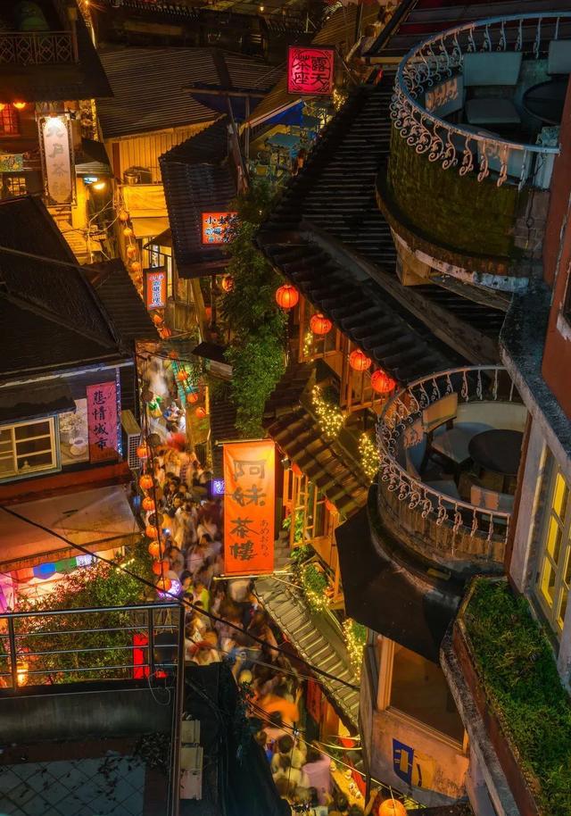 如何去台湾，如何去台湾工作（坐上高铁去台湾旅行）