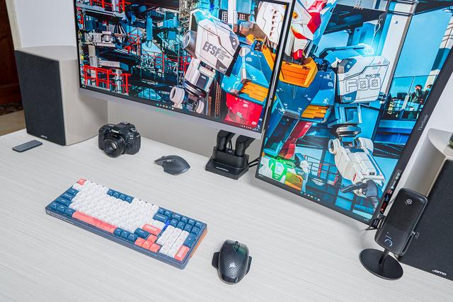 如何实现一台电脑多屏显示，如何实现一台电脑多屏显示同步（双屏无线办公桌面搭建）