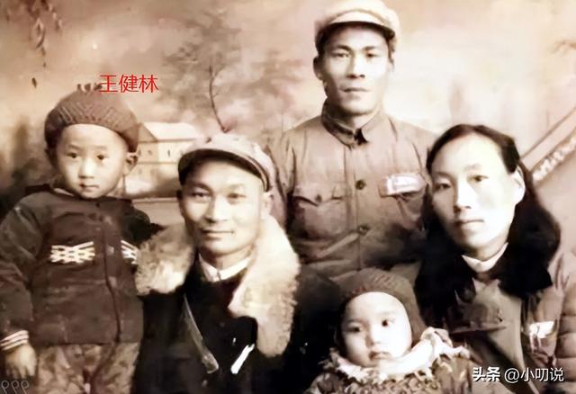 万达老总王健林：尽孝百岁父亲，一生0绯闻，头疼独子王思聪婚事