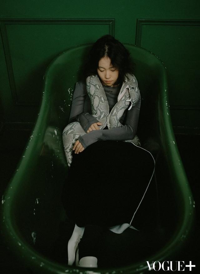 窦靖童同款西装裤，窦靖童登《VOGUE+》八月封面