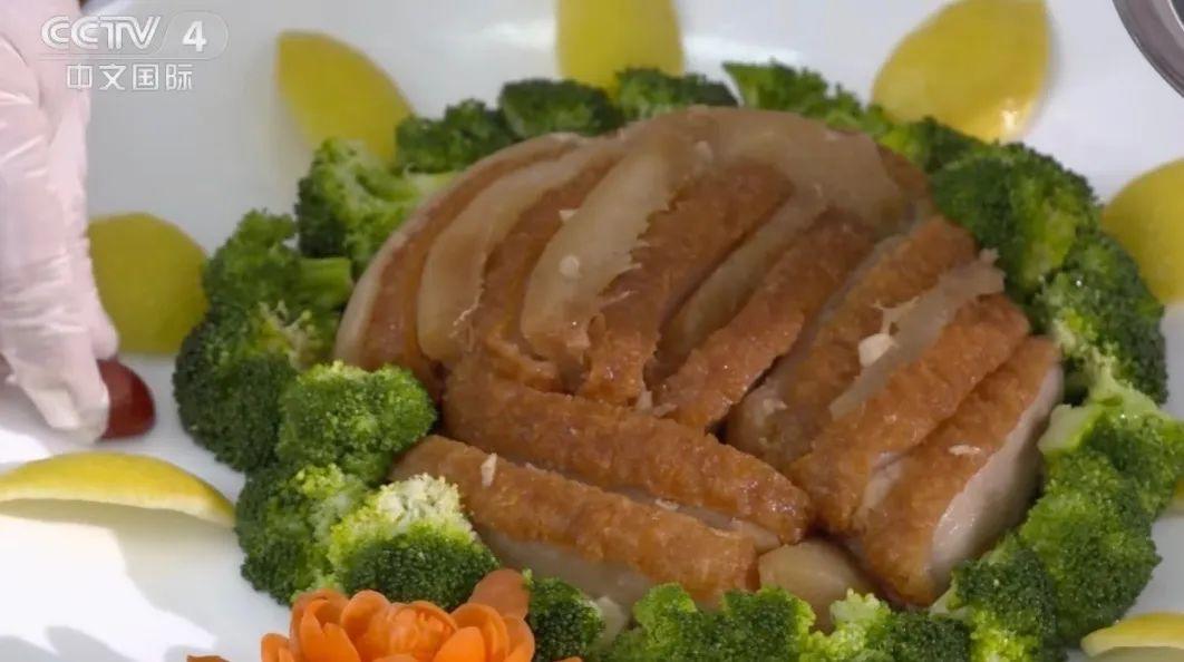 芭蕉根的功效和作用，芭蕉根的功效和作用是什么（橄榄树皮入菜、芭蕉树心凉拌...这些特殊风味有什么养生之道）