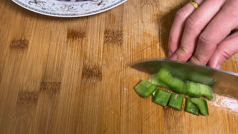 老醋花生米的做法，糖醋花生米怎么做（老醋花生米这样做）