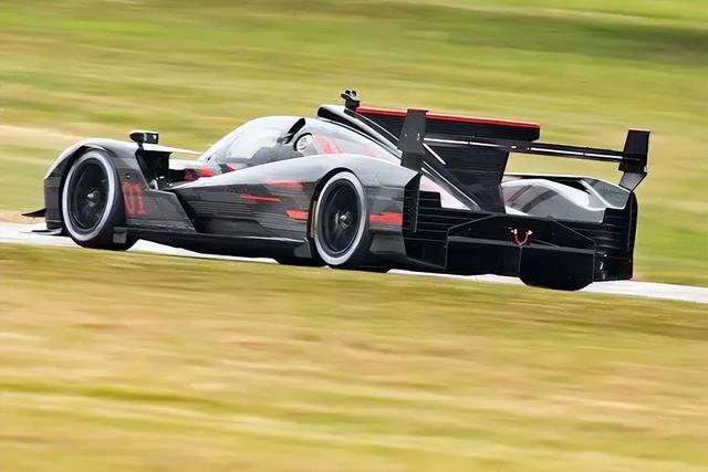 中国赛车手一个月工资多少，中汽联赛车驾照报名（娱乐圈五位赛车手）