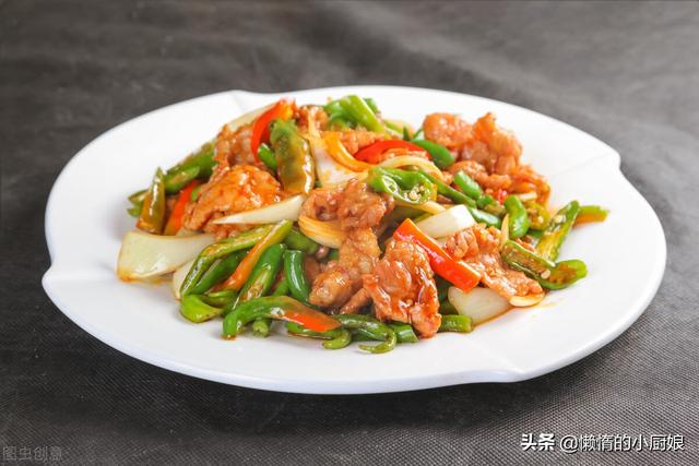 蒜苗炒肉的简单做法，蒜苗炒肉最简单的做法（只需要十分钟就能搞定）