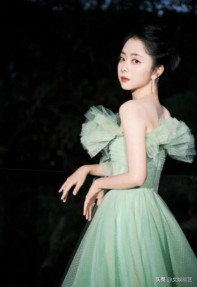 金鹰女神谭松韵现状，谭松韵现身金鹰节
