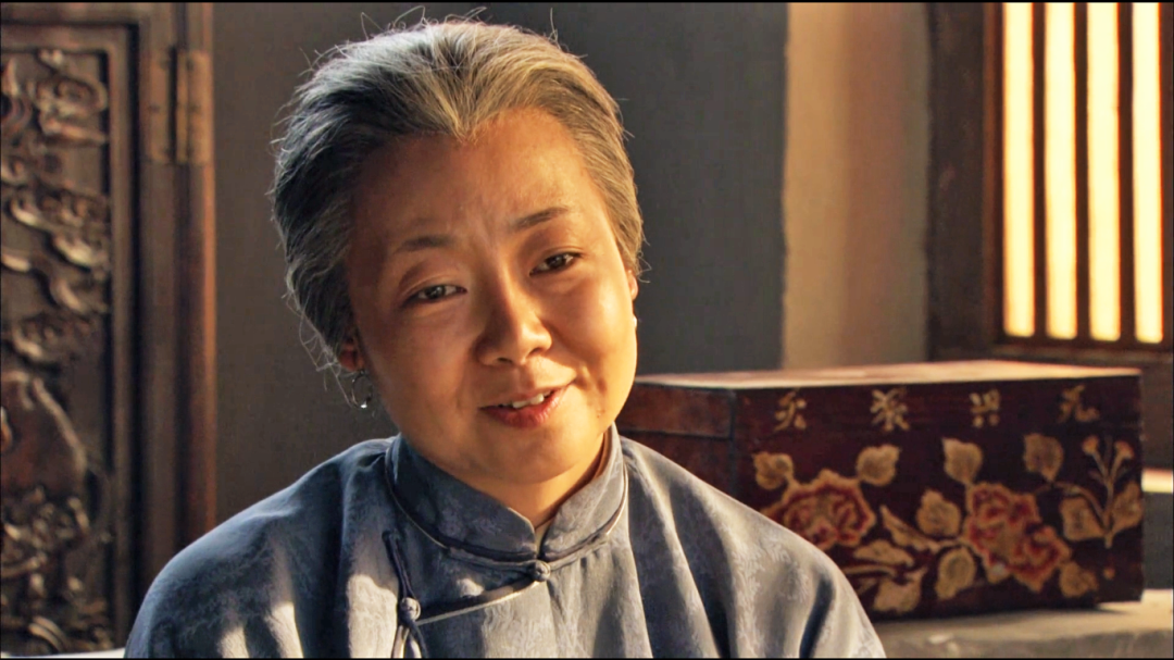 02,萨日娜(饰演 文他娘)