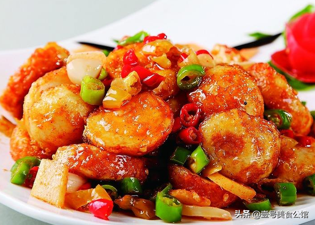 煮熟的鸡蛋怎么做好吃，鸡蛋煮多长时间才能煮好（分享水煮蛋的花样做法）