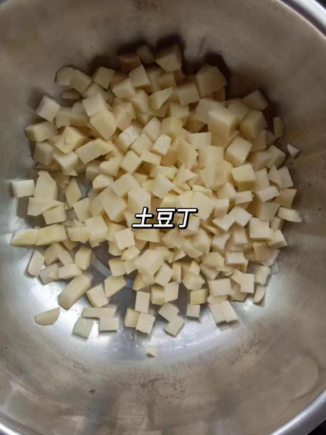 刀削面煮多久才熟，刀削面怎么煮才好吃窍门（在家自己做好吃的刀削面）