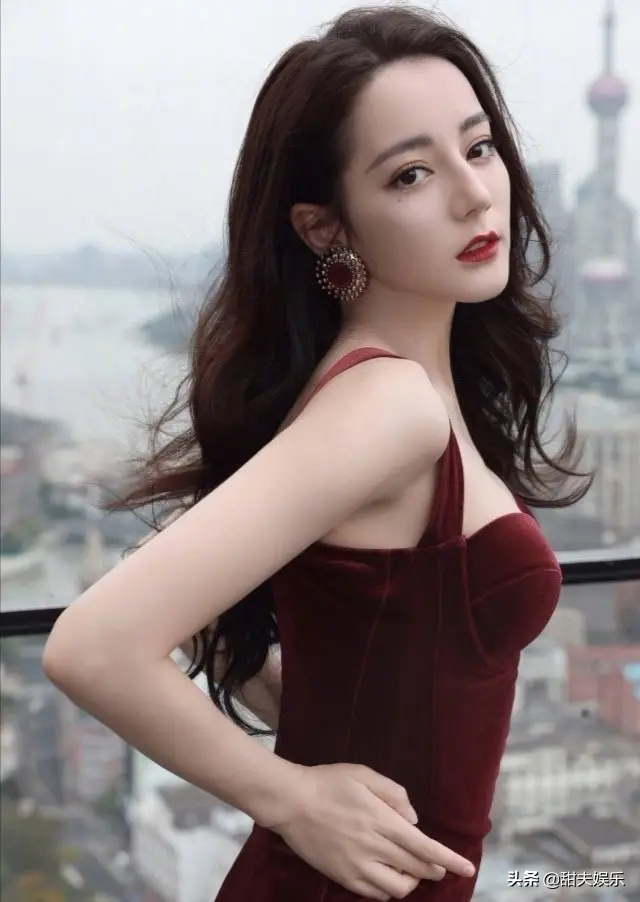 我国最漂亮的十大美女（娱乐圈漂亮女明星）街拍照和美女明星照