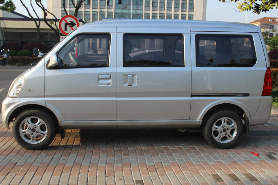 五菱和长安哪个寿命长(为什么面包车不容易坏) - 四帝国车市