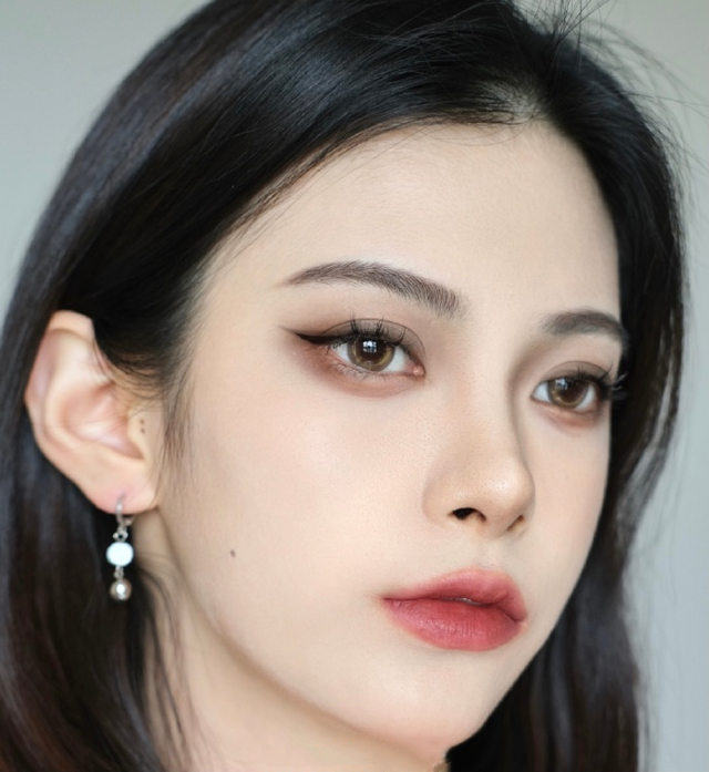 扫一扫脸型配眉形，如何根据脸型画眉毛六种脸型与眉形的搭配（圆脸、长脸、方脸、不同脸型适合什么眉形）