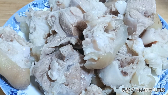 猪脚姜醋用什么醋，猪脚姜用哪种醋（广东百年名菜猪脚姜）