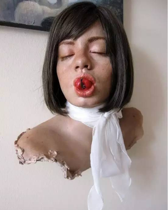 能吓死人的图片，能吓死人的图片感觉有人在盯着你（细节真实到让人害怕）