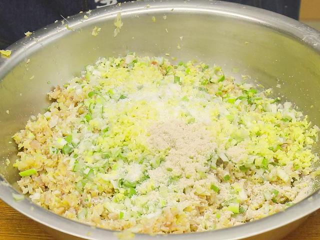 怎么做煎饺，空气炸锅怎么做煎饺（吃菠菜芹菜不如吃它）