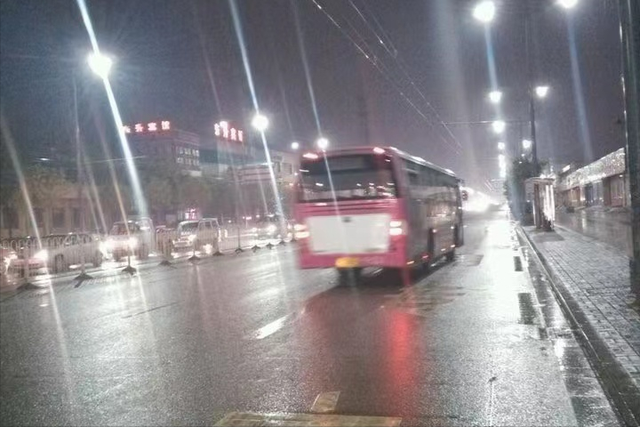 梦见蛀牙预示着什么，做梦梦见蛀牙是什么意思（原来你做的那些稀奇古怪的梦）