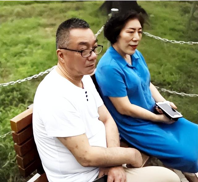 乔任梁意外死亡，乔任梁是什么时候去世的（白发父母怀念他的方式招来谩骂）