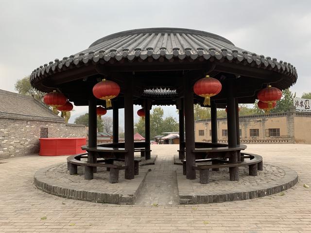 山西历史古城介绍，庭院深深中透着富华