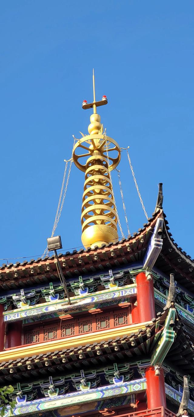 上海到青岛多远，上海到青岛的路程（上海青岛往返1400公里全程无高速沿途城市蜻蜓点水游）