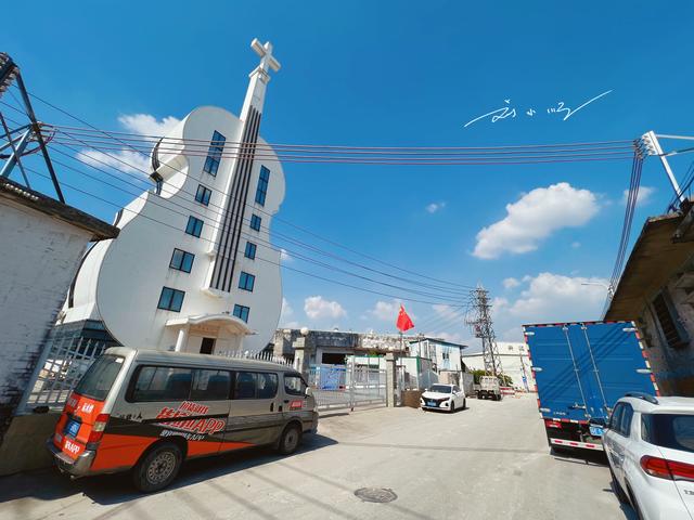 广州教堂，广东佛山这座造型奇怪的教堂（广州教堂在哪里）