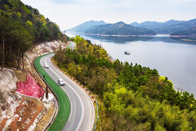河南红色旅游景点，豫南一条红色旅游线路（河南红色旅游景点排名前十名）