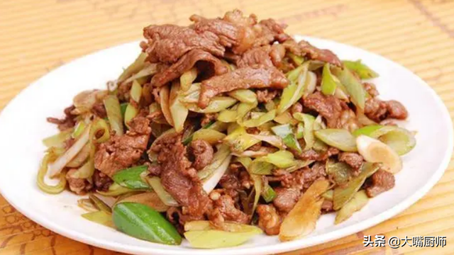 羊蝎子是羊身上的哪个部位，羊蝎子是羊的哪个部位（内行人专挑4个部位）