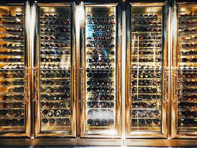 迪拜帆船酒店简介，迪拜帆船酒店介绍（80张高清图带你走进迪拜七星级帆船酒店）