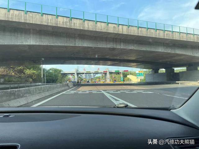 迈腾加什么机油最适合最好，迈腾用什么机油好40还是30（大众迈腾为毛会烧机油）