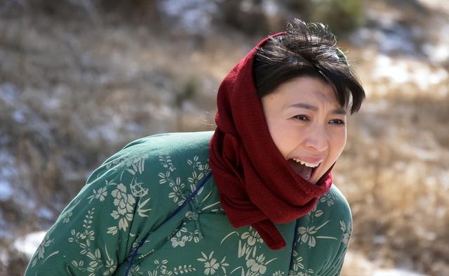 “二人转女王”闫学晶：两段婚姻三个孩子，两任丈夫都是二婚