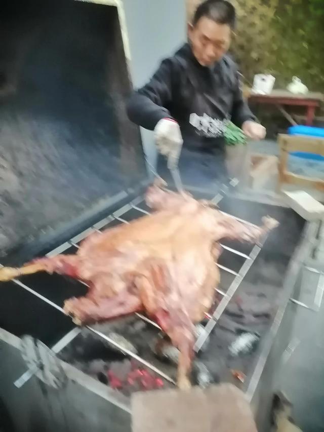 团建活动是什么意思，团建是什么意思（吃喝玩乐之后）