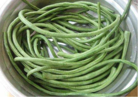 腌制酸豆角的方法，腌酸豆角怎么腌（60岁奶奶教我3招）