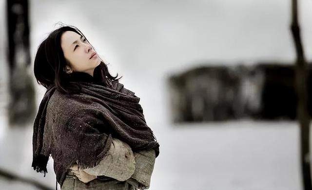 萧红呼兰河传讲述萧红的一生，萧红“不作不死”的人生故事