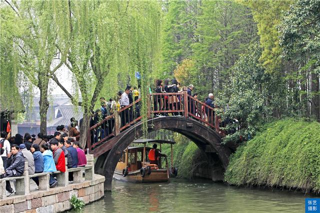 乌镇好玩吗，乌镇好玩吗值得去一下吗（素有“中国最后的枕水人家”之誉）