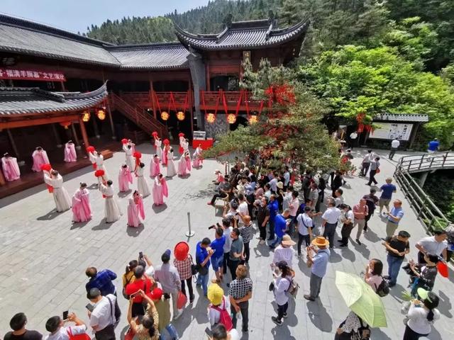 cctv13新闻频道直播，在电脑上怎么看CCTV-13新闻频道直播（羊狮慕景区直播预告，快来围观）