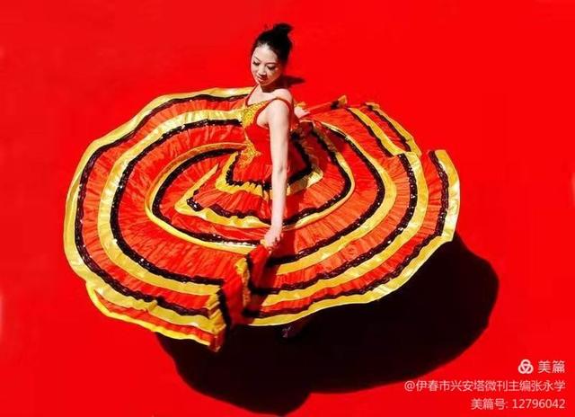 绿色军衣的歌词，绿色军衣歌词（铁十四师战友《辞旧迎新》网上联欢晚会专辑）