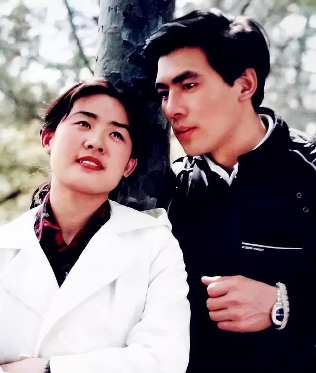 朱时茂个人资料，朱时茂个人资料简介（帮丈夫照顾9个兄妹）