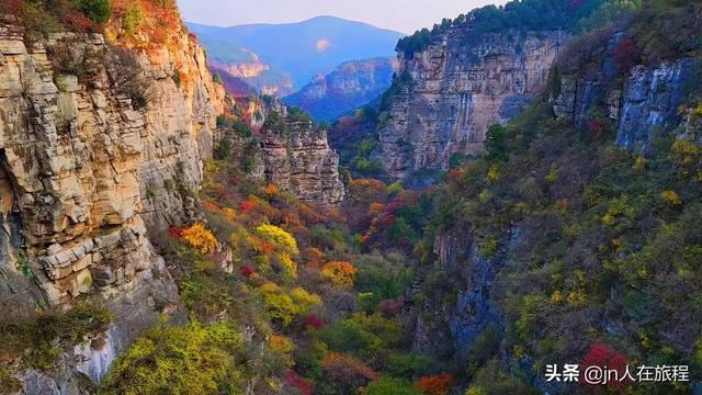 厦门龙洞风景区，厦门龙洞风景区门票多少（厦门龙洞：罕见的峡谷地貌）